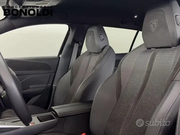Peugeot 408 2025 photo 5