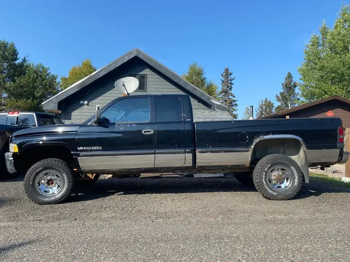 Dodge Ram 2500 1998 photo 2