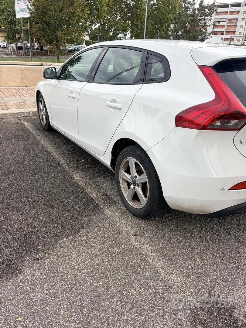 Volvo V40 2014 photo 4