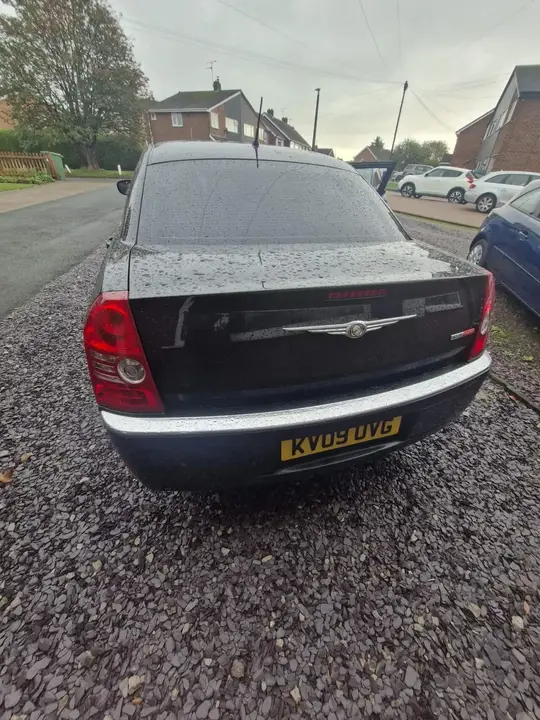 Chrysler 300C 2009 photo 2