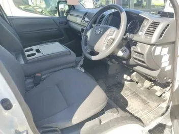 Toyota Hiace 2022 photo 4