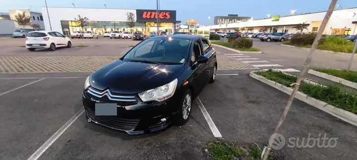 Citroen C4 2011 photo 2
