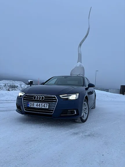 Audi A4 2018 photo 2