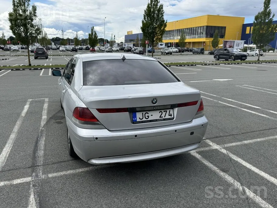 BMW 730 2004 photo 2