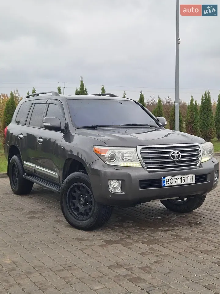 Toyota Land Cruiser
