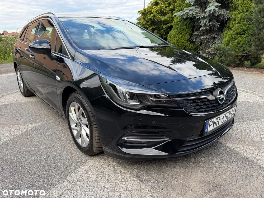 Opel Astra 2021 photo 2
