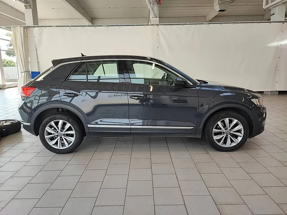 Volkswagen T-Roc 2021 photo 3
