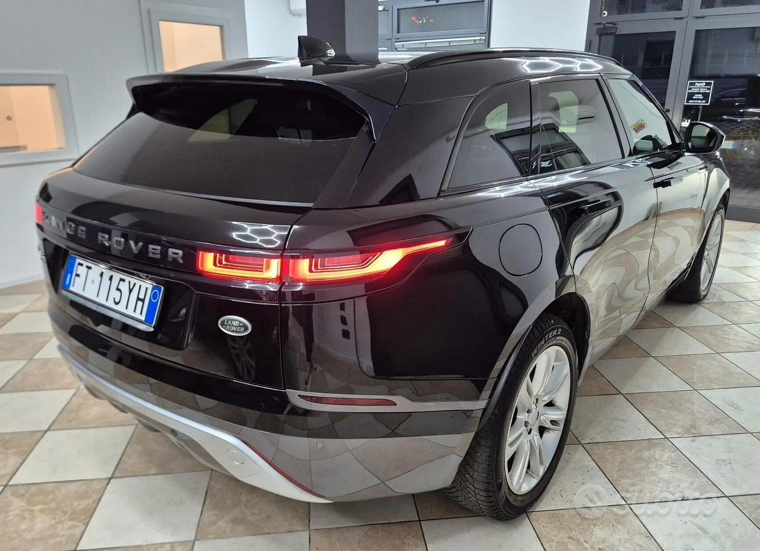 Land Rover Range Rover Velar 2019 photo 5
