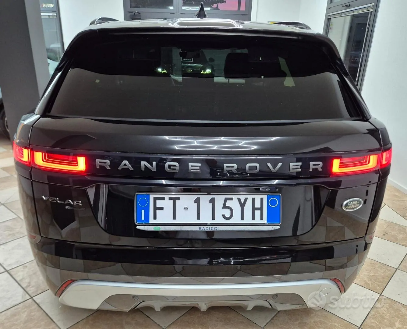 Land Rover Range Rover Velar 2019 photo 3
