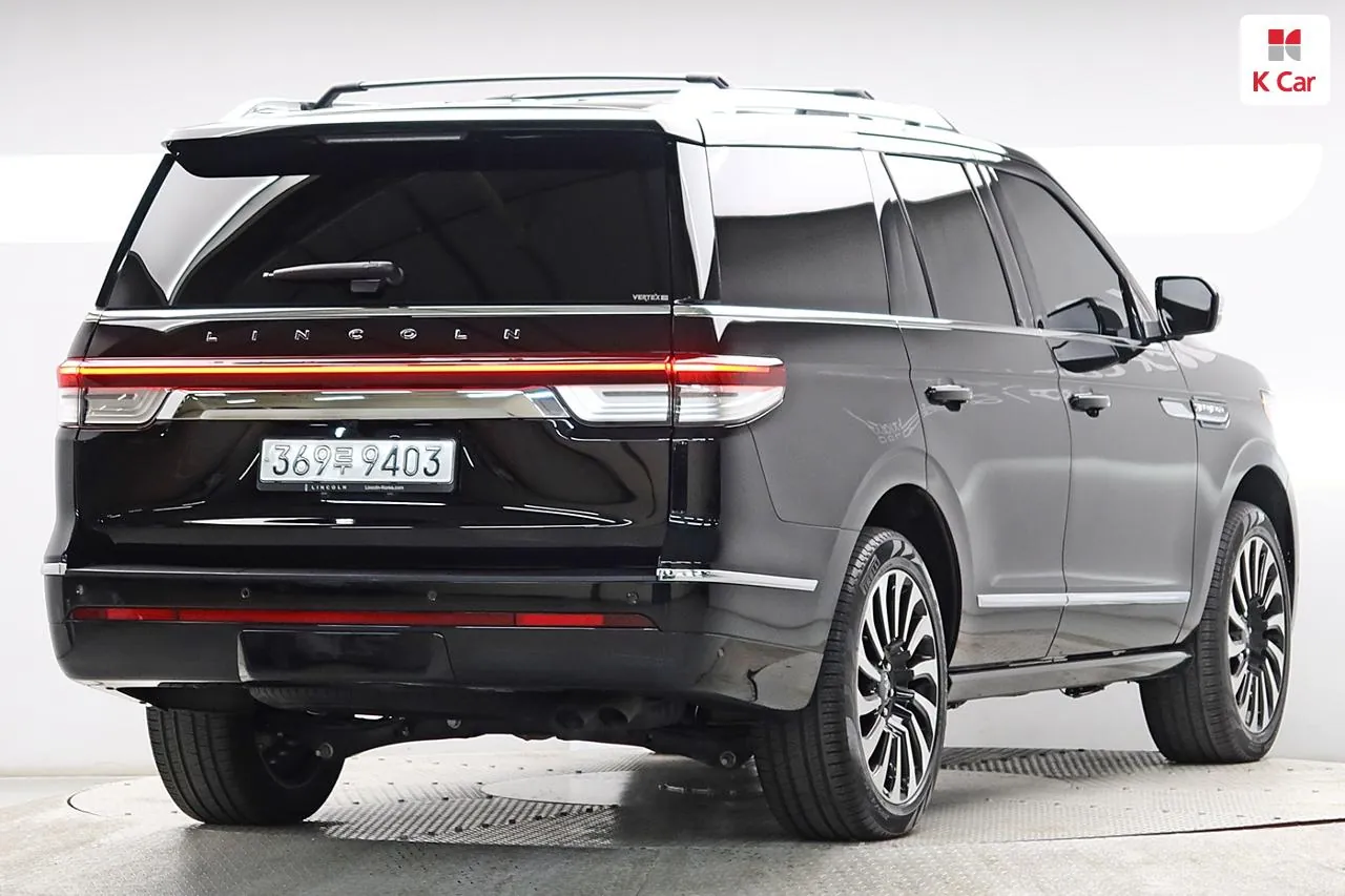 Lincoln Navigator 2023 photo 4