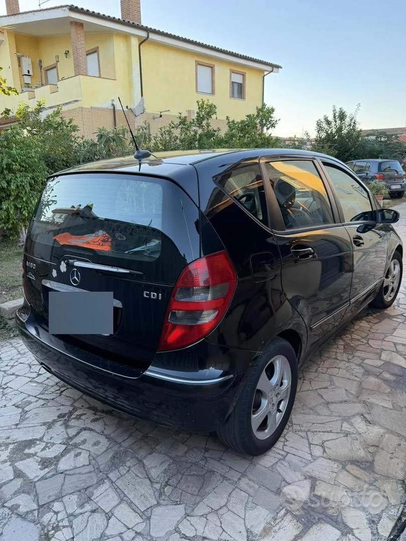 Mercedes-Benz A 180