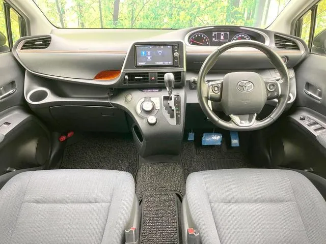 Toyota Sienna G 2016 photo 2