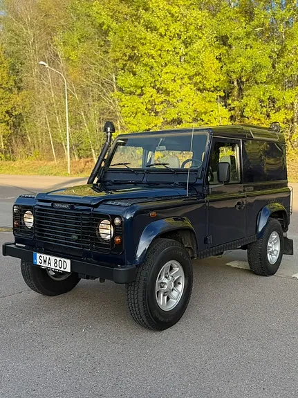 Land Rover Defender 90 2005 photo 2