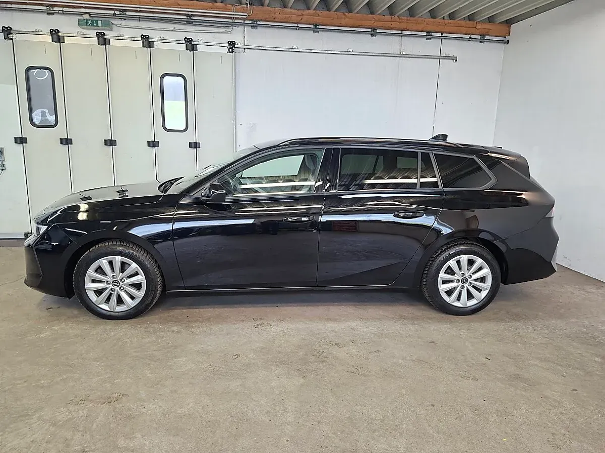 Opel Astra 2024 photo 2