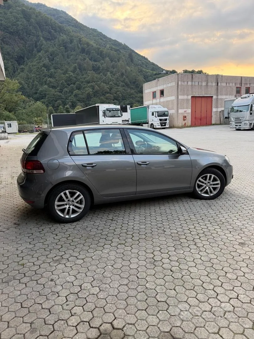 Volkswagen Golf 2012 photo 3