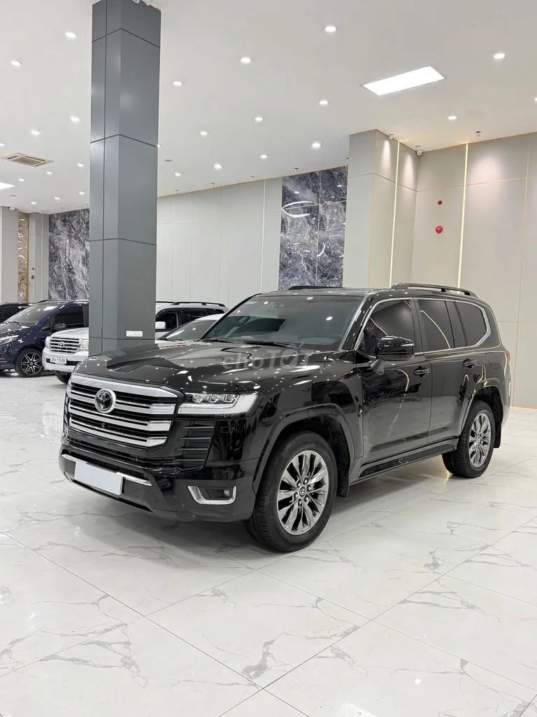 Toyota Land Cruiser 2023 photo 3