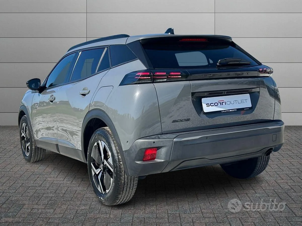 Peugeot 2008 2023 photo 4