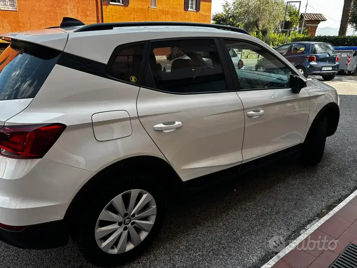 Seat Arona 2019 photo 2