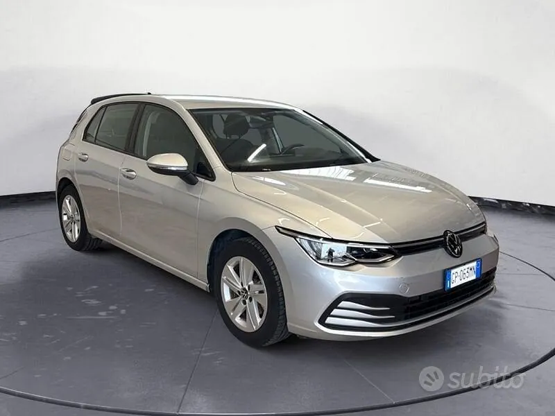 Volkswagen Golf 2023 photo 3