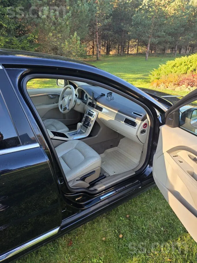 Volvo S80 2010 photo 4