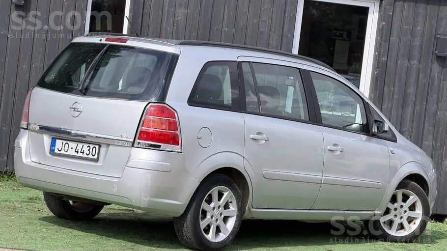 Opel Zafira 2006 photo 4