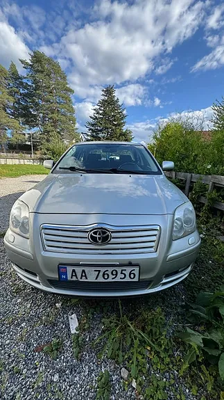 Toyota Avensis 2004 photo 3