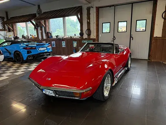 Chevrolet Corvette 1972 photo 3