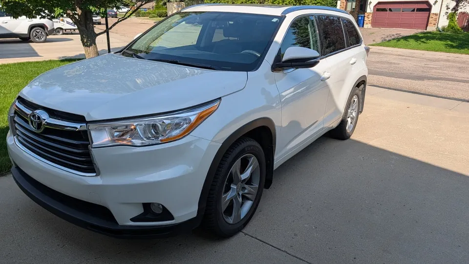 Toyota Highlander 2016 photo 2