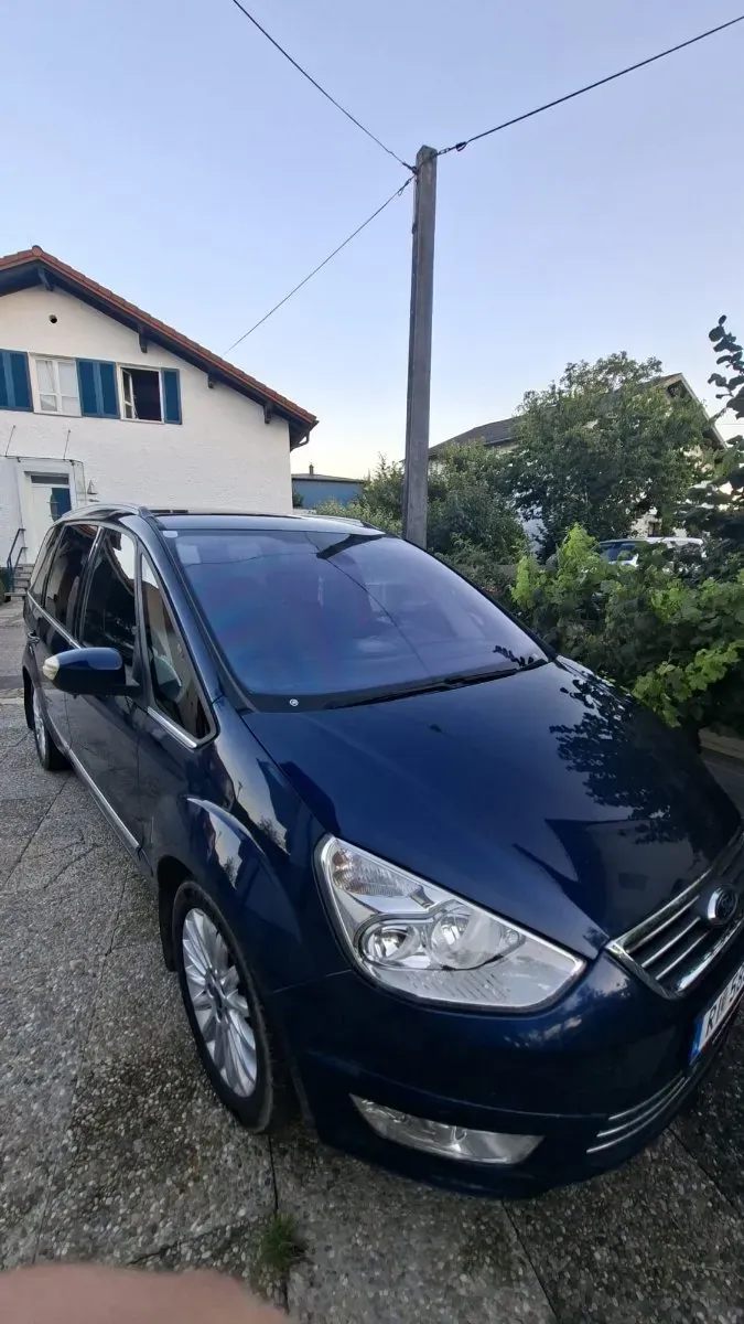 Ford Galaxy 2012 photo 3