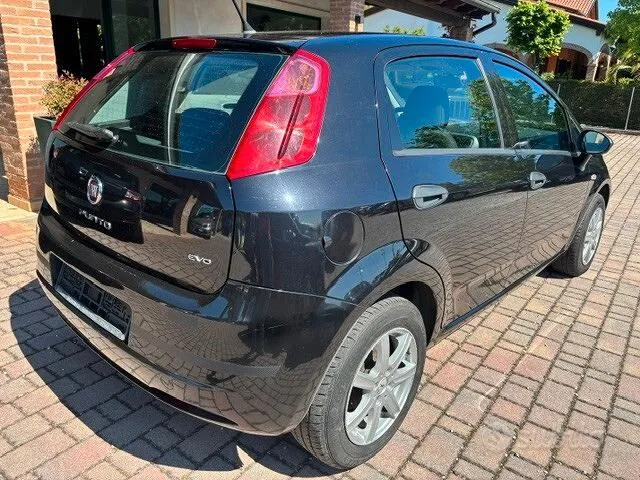 Fiat Punto 2013 photo 4