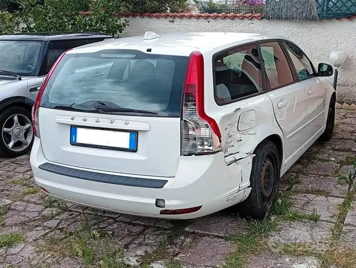Volvo V50