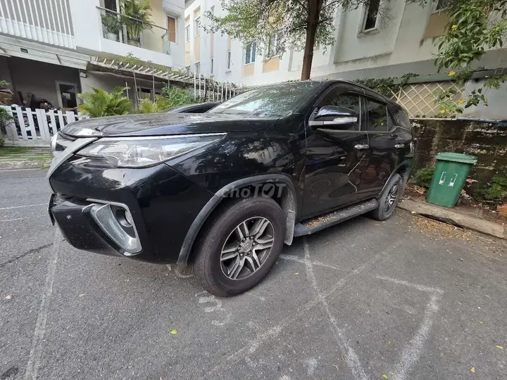 Toyota Fortuner 2017 photo 3
