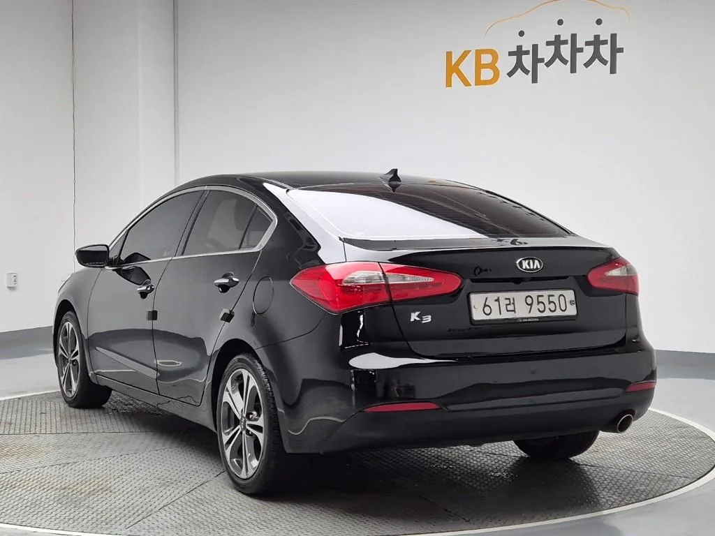 Kia K3 2014 photo 2