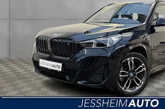 BMW Ix1 2024 photo 2