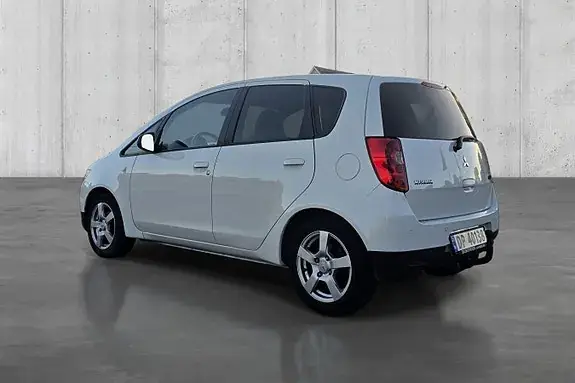 Mitsubishi Colt 2012 photo 4