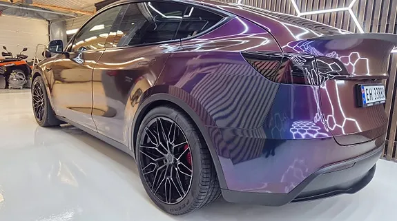 Tesla Model Y 2023 photo 5