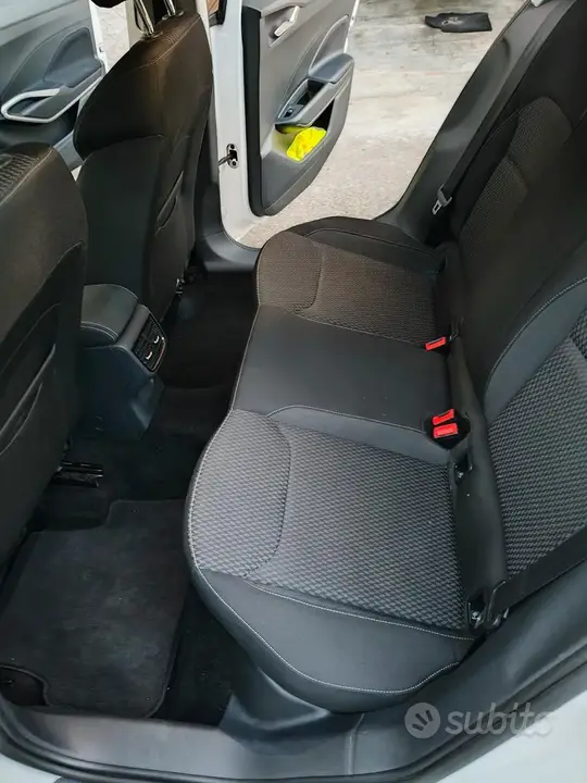 Skoda Fabia 2022 photo 4