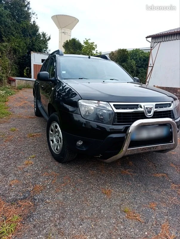 Dacia Duster 2011 photo 2