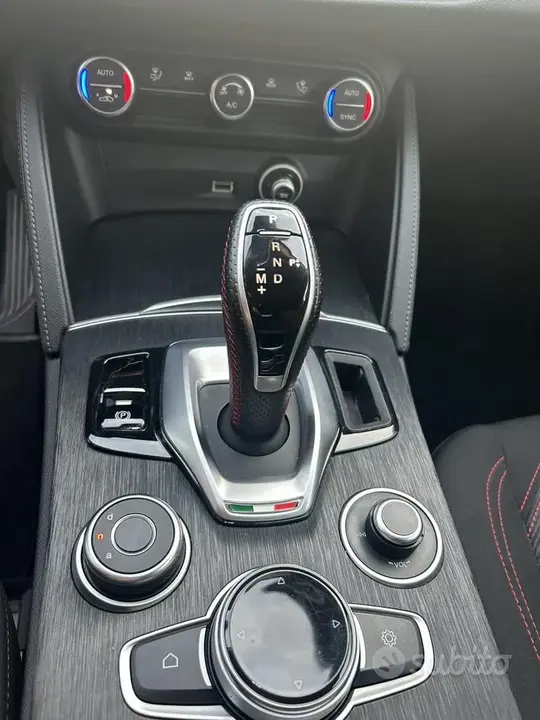Alfa Romeo Stelvio 2021 photo 5