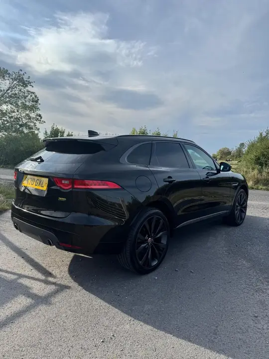Jaguar F-Pace 2020 photo 4
