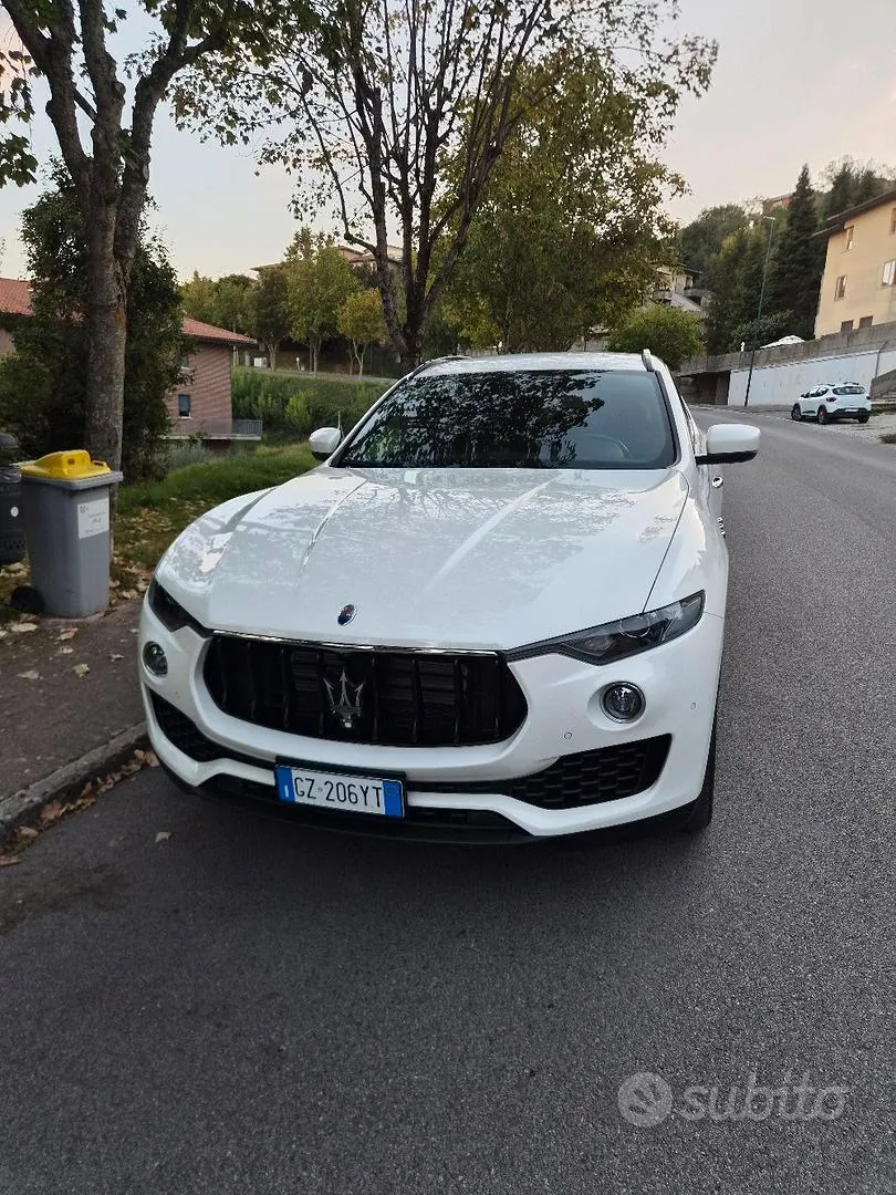 Maserati Levante 2018 photo 2
