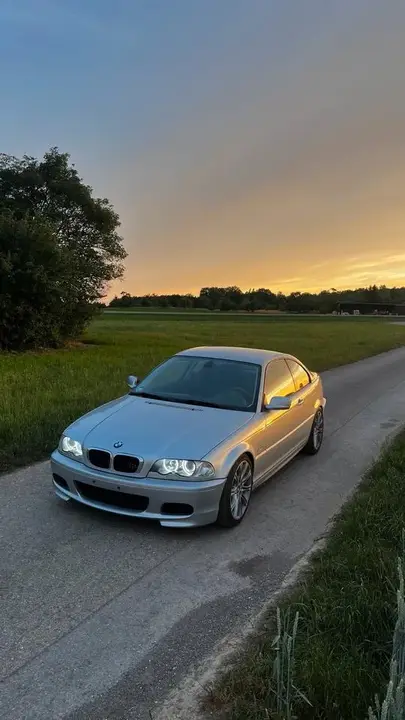 BMW 318I