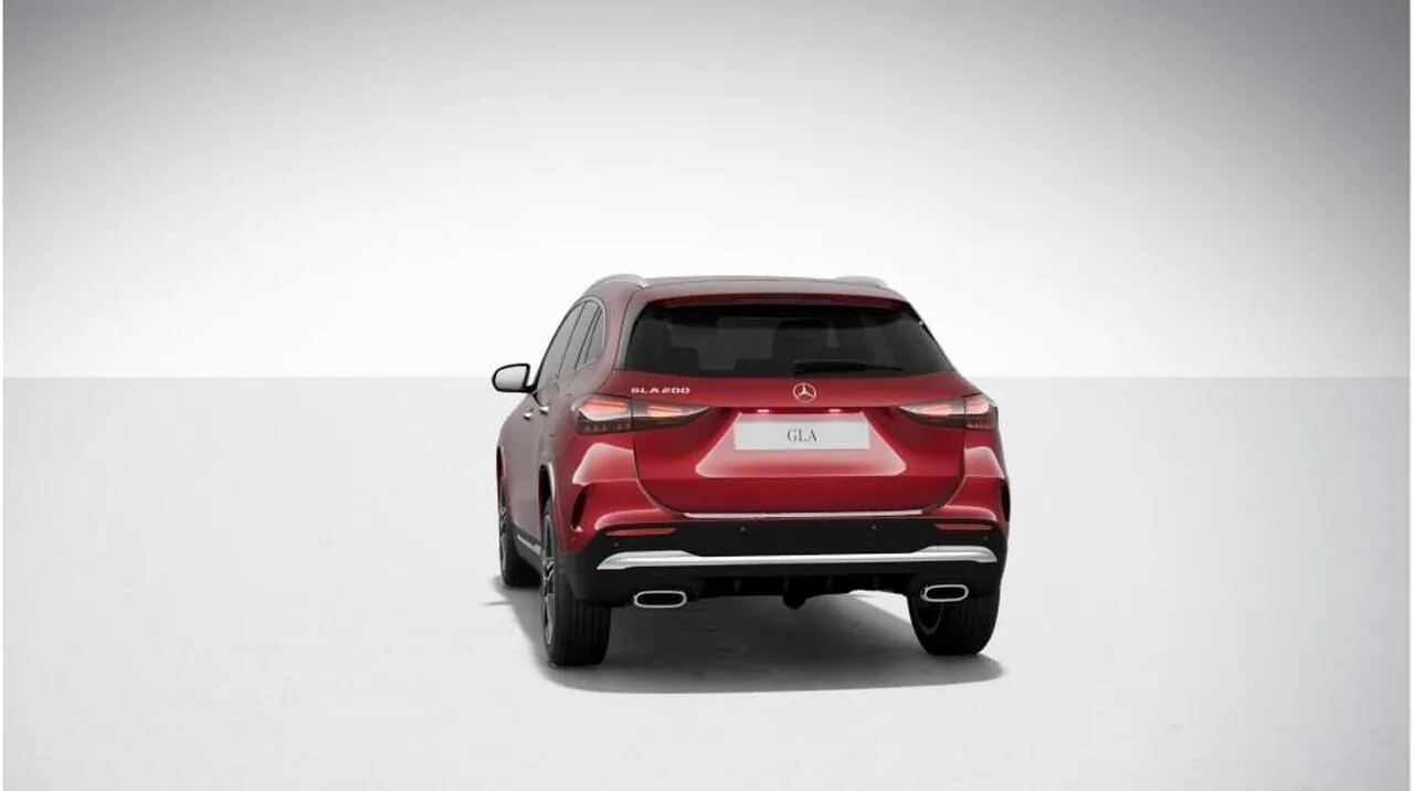 Mercedes-Benz Gla photo 4