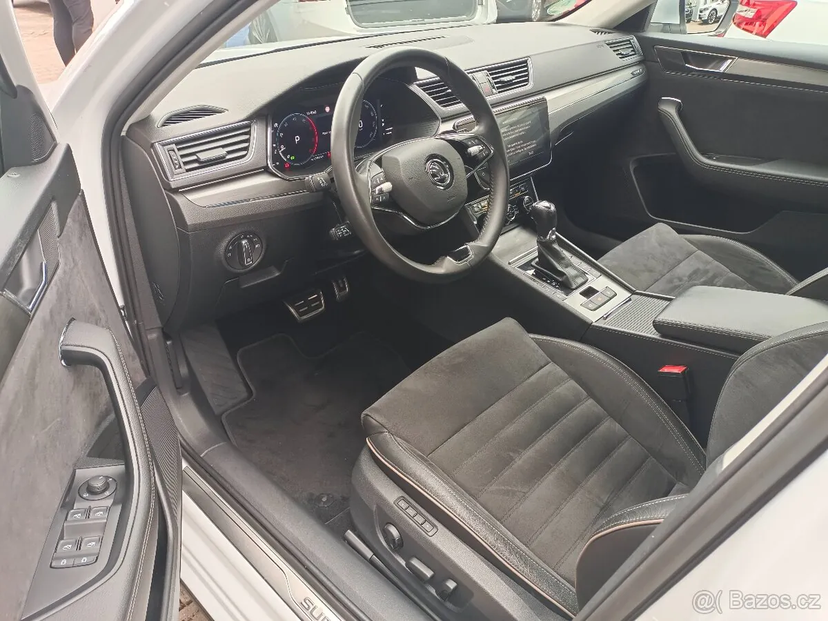 Skoda Superb 2023 photo 5