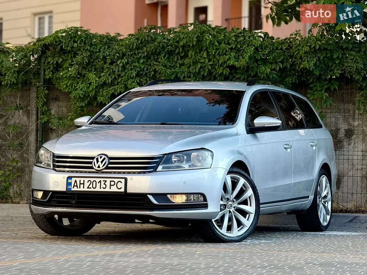 Volkswagen Passat 2012 photo 3