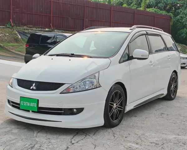 Mitsubishi Grandis