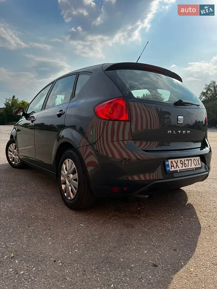 Seat Altea 2011 photo 5