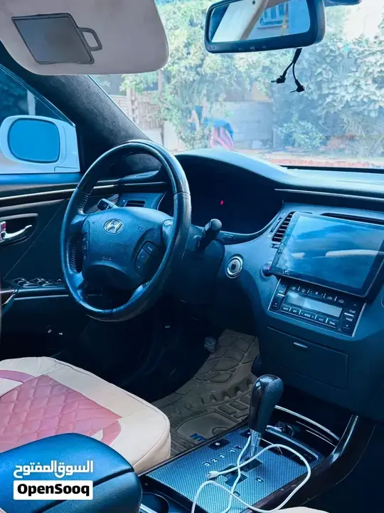 Hyundai Azera 2010 photo 2