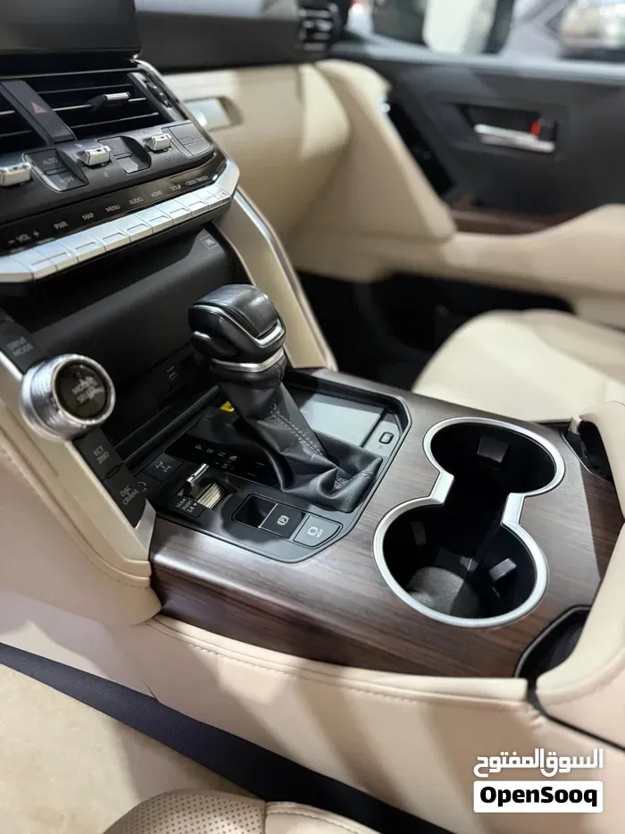 Toyota Land Cruiser 2024 photo 4