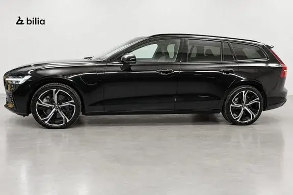 Volvo V60 2025 photo 2